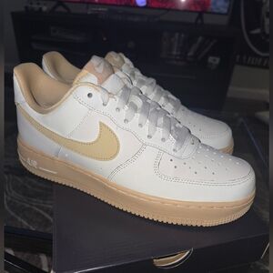 Wmns AF1 Sail Sesame